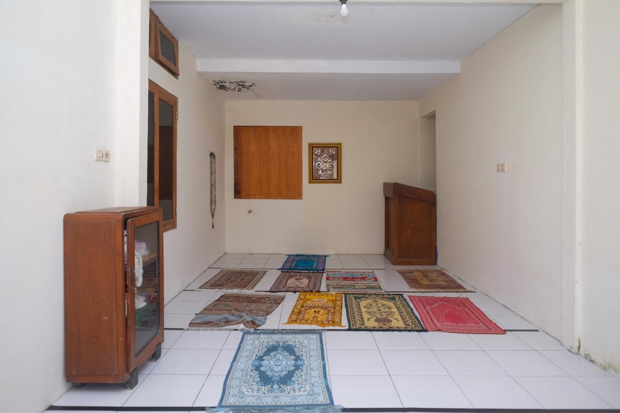 Hotel Reddoorz Syariah Near Alun Alun Wonosari Exterior foto